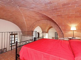 Home in Campiglia Marittima With Pool