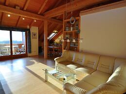 Restful Apartment with Sauna, Hot Tub, Fitness Room, Balcony