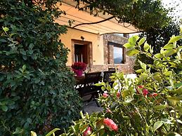 Flat in Villa, With Garden, Barbecue
