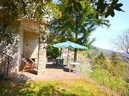 Cottage in Convalle With Terrace