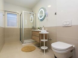 Elegant Villa Escape in Debeljak