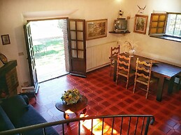 Villa in Sasso Pisano Wuith Garden