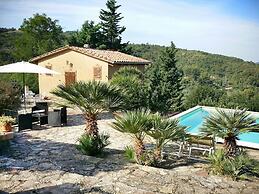 Villa in Sasso Pisano Wuith Garden