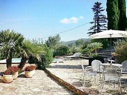 Villa in Sasso Pisano Wuith Garden