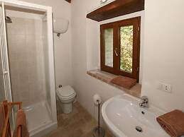 Cottage in Lisciano Niccone Umbria With Swimming Pool