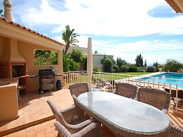 Lavish Villa With Private Swimming Pool