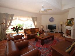 Lavish Villa With Private Swimming Pool