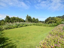 Villa in Foz do Arelho With Pool & Beach