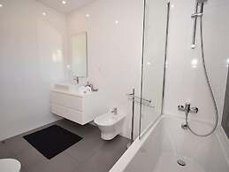 Lavish Villa in Foz do Arelho With Private Pool