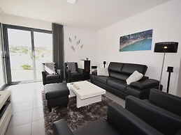 Lavish Villa in Foz do Arelho With Private Pool