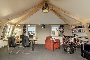 Home With Vinyls, Bikes and Waterways