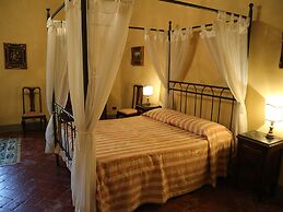 Villa in Vicchio With Tennis Court
