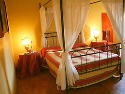 Villa in Vicchio With Tennis Court