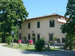 Villa in Vicchio With Tennis Court