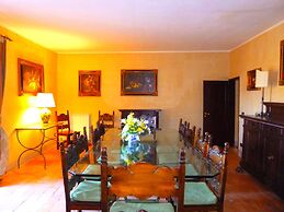 Villa in Vicchio With Tennis Court
