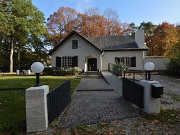Spacious Villa Near Arcen in a Wooded Area
