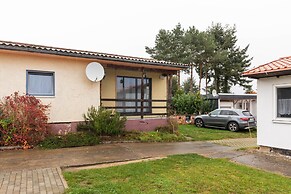 Gemuetlicher Bungalow mit Garten UND Whirlpool in Nakenstorf