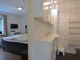 Attractive Bungalow With Sauna and hot tub