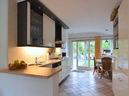 Attractive Bungalow With Sauna and hot tub