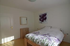 Apartment With Private Terrace in Velmede
