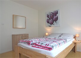 Apartment With Private Terrace in Velmede