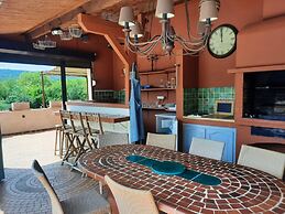 Villa in Salernes With Private Pool & Garden