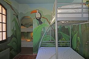 Villa in Salernes With Private Pool & Garden