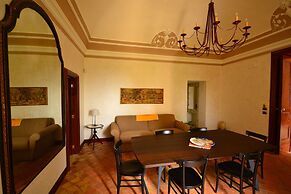 Elegant, Historical Villa with Swimming Pool in Rural Region near Etna