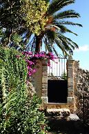 Elegant, Historical Villa with Swimming Pool in Rural Region near Etna