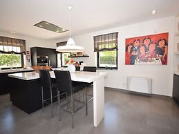 Modern Villa With Swimming Pool Near Carvoeiro