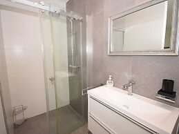 Modern Villa With Swimming Pool Near Carvoeiro