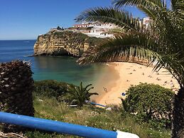 Modern Villa With Swimming Pool Near Carvoeiro