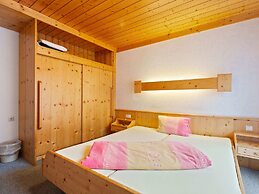 Cozy Apartment in Saalbach-Hinterglemm near Ski Area