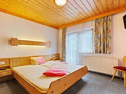 Cozy Apartment in Saalbach-Hinterglemm near Ski Area