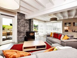 Stylish Holiday Home in Houffalize With Sauna, Patio, Garden