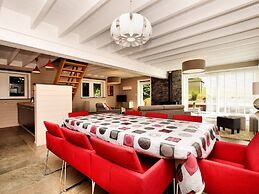Stylish Holiday Home in Houffalize With Sauna, Patio, Garden