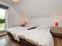 Stylish Holiday Home in Houffalize With Sauna, Patio, Garden