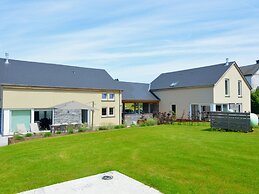 Stylish Holiday Home in Houffalize With Sauna, Patio, Garden