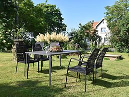 Vintage Apartment in Kröpelin near Forest