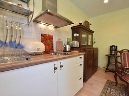 Vintage Apartment in Kröpelin near Forest