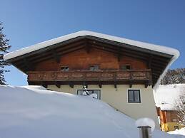 Chalet With Sauna Near the ski Area
