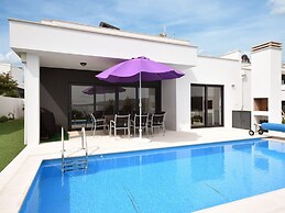 Holiday Home; Nazare Beach for Surfing