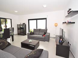 Modern Villa With Private Swimming Pool