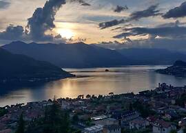 Ancient, Renovated Farmstead With Private, Equipped Garden