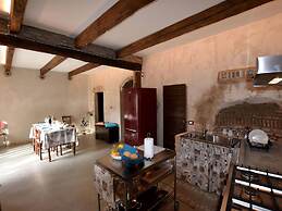 Ancient, Renovated Farmstead With Private, Equipped Garden