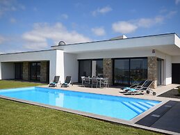 Villa in Alcobaca With Private Pool