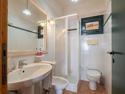 Picturesque Flat With sea View