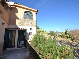 Picturesque Flat With sea View