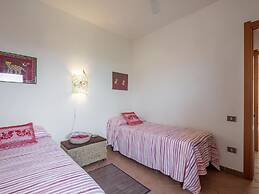 Picturesque Flat With sea View