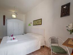 Picturesque Flat With sea View